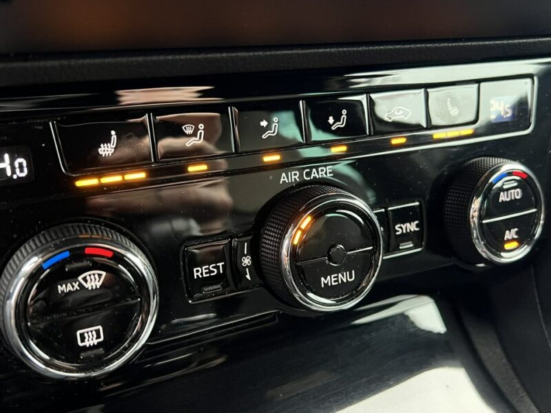 Škoda Superb -SPRZEDANY- 4X4*Full Wyposaż/Sport Line *2.0 TDI - Nowy Rozrząd&Dwumas III (2015-2023)
