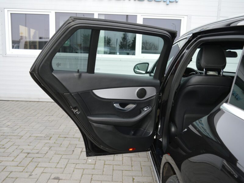 Mercedes C 200 1.6 CDi Serwis Full LED Navi Kamera Nowe opony 207 tys.km. Euro-6b W205 (2014-2021)
