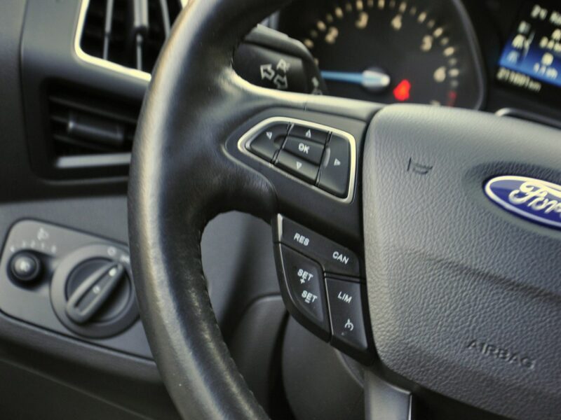 Ford C-Max 1,0T 125KM Titanium/Ledy/ParkAssist/Pdc/Kamera/Alufelgi/Tempomat II (2010-)