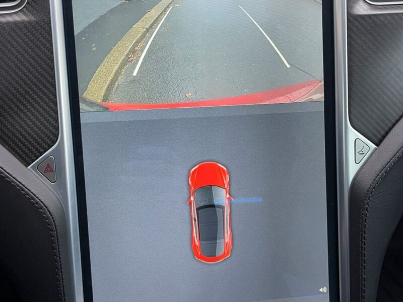 Tesla Model S darmowe ładowanie zadbana sprawna