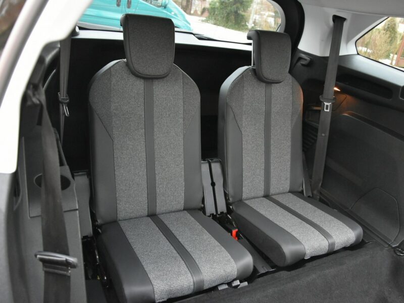 Peugeot 5008 1.5HDi 130KM Automat 2019r. 7os. LED NAVi Kamera Skóra Rolety II (2017-)