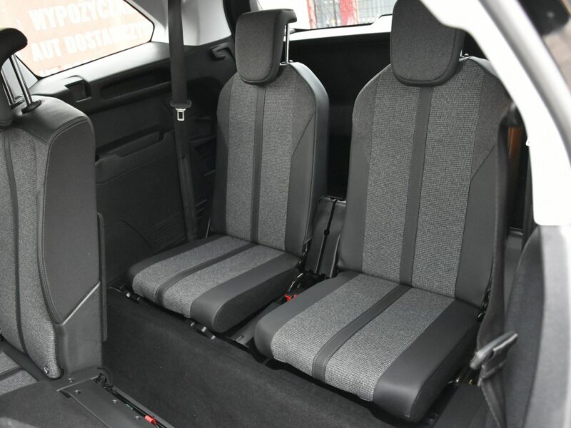 Peugeot 5008 1.5HDi 130KM Automat 2019r. 7os. LED NAVi Kamera Skóra Rolety II (2017-)