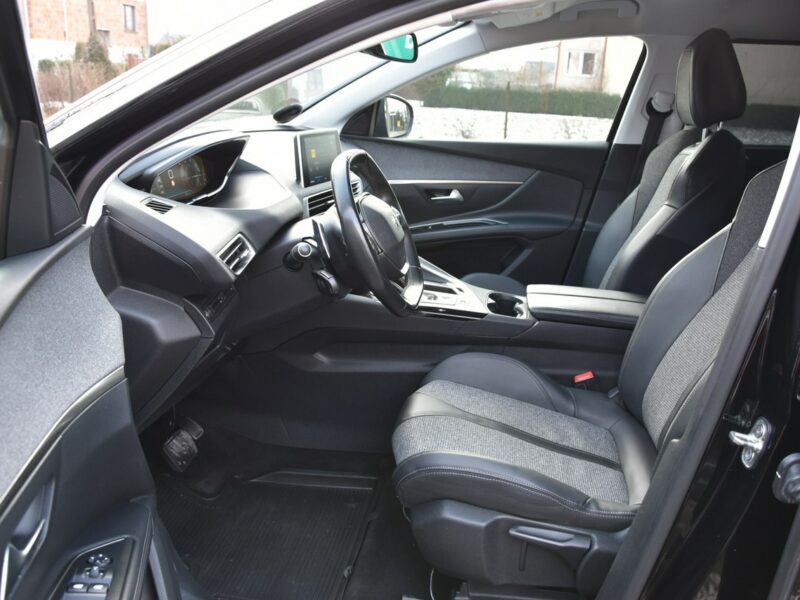 Peugeot 5008 1.5HDi 130KM Automat 2019r. 7os. LED NAVi Kamera Skóra Rolety II (2017-)