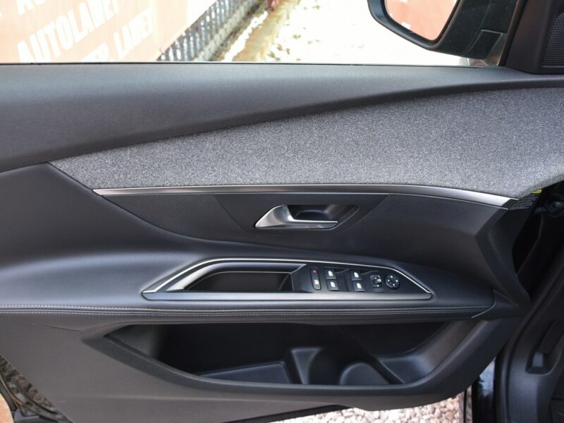 Peugeot 5008 1.5HDi 130KM Automat 2019r. 7os. LED NAVi Kamera Skóra Rolety II (2017-)