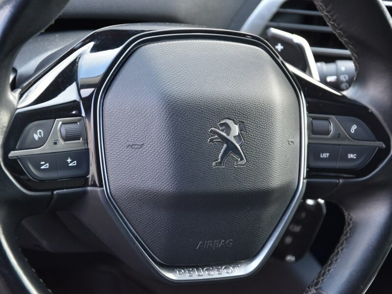 Peugeot 5008 1.5HDi 130KM Automat 2019r. 7os. LED NAVi Kamera Skóra Rolety II (2017-)