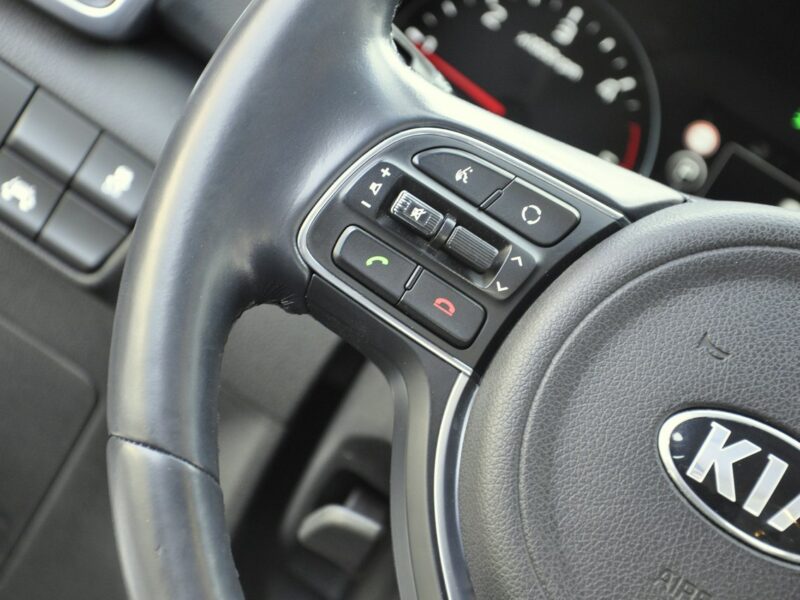 Kia Sportage 1.7 CRDi 141KM XL/Navi/Kamera/SerwisASO/Alufelgi/PółSkóry IV (2016-2021)