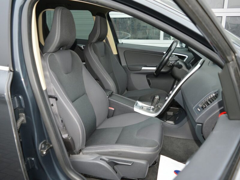 Volvo XC 60 2.0 D3 Automat Navi Bluetooth 263 tys.km. I (2008-2017)