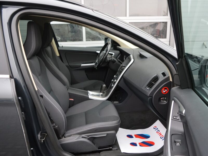 Volvo XC 60 2.0 D3 Automat Navi Bluetooth 263 tys.km. I (2008-2017)