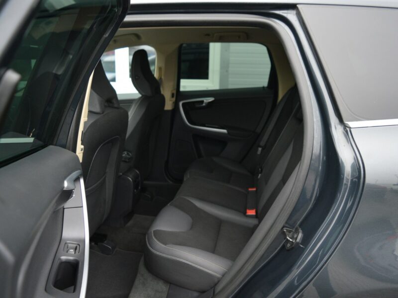Volvo XC 60 2.0 D3 Automat Navi Bluetooth 263 tys.km. I (2008-2017)