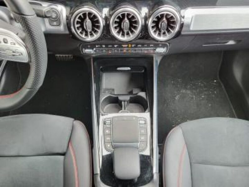 Mercedes GLB