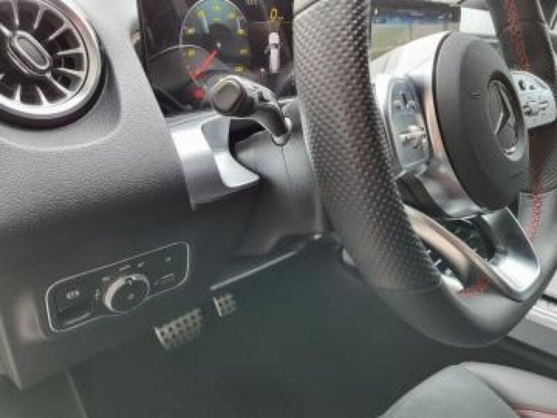 Mercedes GLB