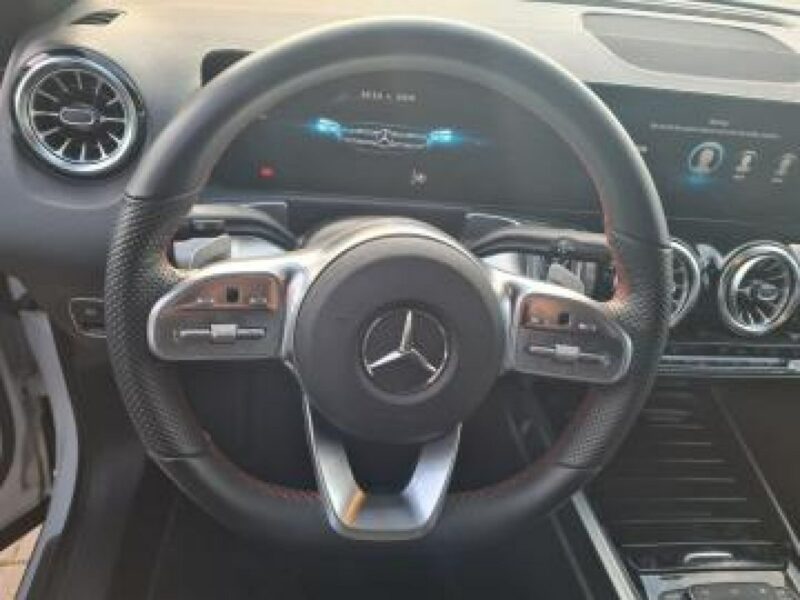Mercedes GLB
