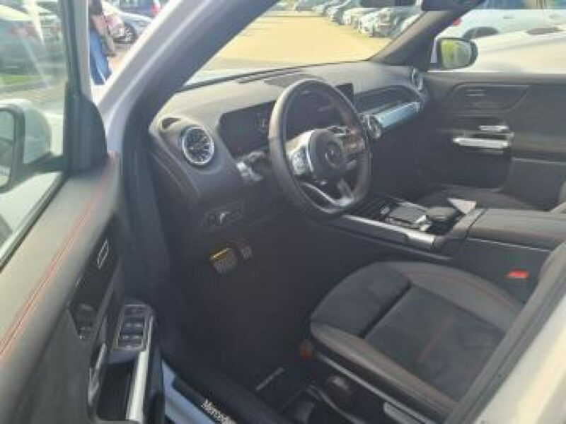 Mercedes GLB