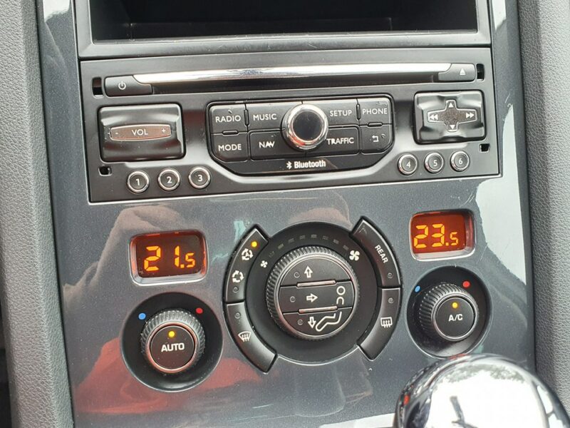 Peugeot 5008 1.6 eHDI 114KM # Automat # NAVI # Parktronic # Serwisowany do Końca ! I (2009-2017)