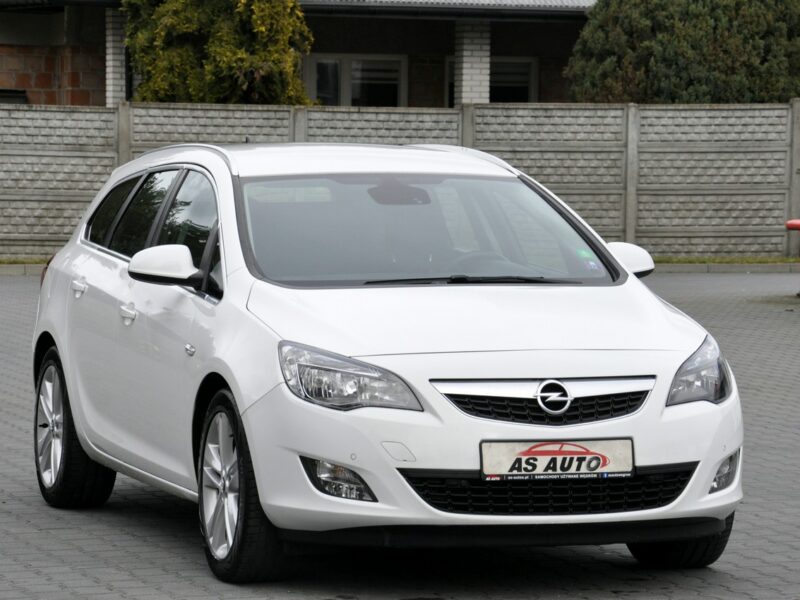 Opel Astra 1.4T 140KM nJoy/Navi/Serwis/Tempomat/Zadbany/Parktronik/ J (2009-2019)