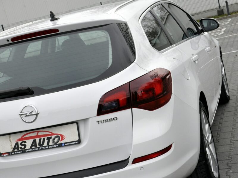 Opel Astra 1.4T 140KM nJoy/Navi/Serwis/Tempomat/Zadbany/Parktronik/ J (2009-2019)