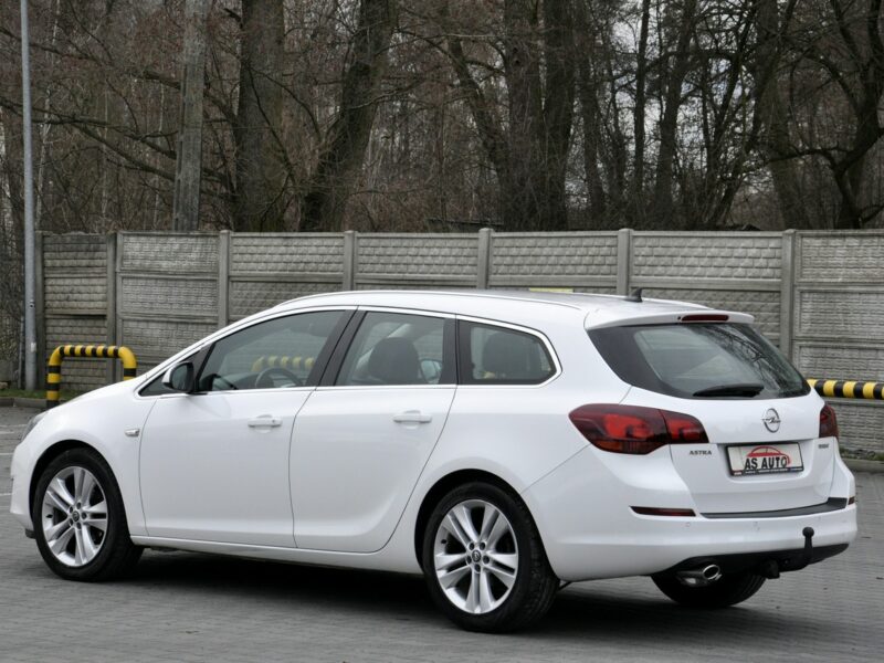 Opel Astra 1.4T 140KM nJoy/Navi/Serwis/Tempomat/Zadbany/Parktronik/ J (2009-2019)