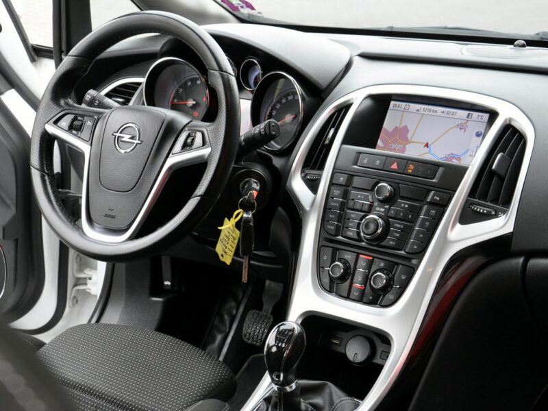 Opel Astra 1.4T 140KM nJoy/Navi/Serwis/Tempomat/Zadbany/Parktronik/ J (2009-2019)