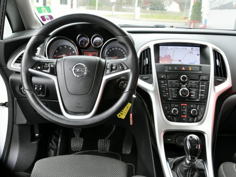 Opel Astra 1.4T 140KM nJoy/Navi/Serwis/Tempomat/Zadbany/Parktronik/ J (2009-2019)