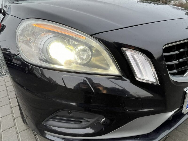 Volvo V60 Volvo V60 2.4D5 R-Design Xenon LED Szyberdach Nawigacja TFT Automat! I (2010-2018)