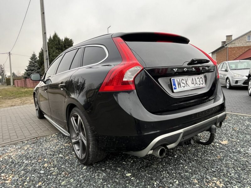 Volvo V60 Volvo V60 2.4D5 R-Design Xenon LED Szyberdach Nawigacja TFT Automat! I (2010-2018)