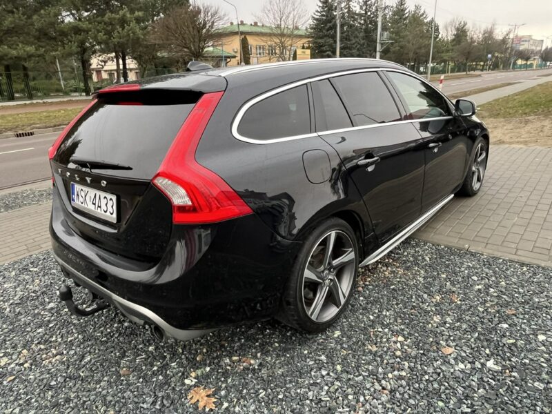 Volvo V60 Volvo V60 2.4D5 R-Design Xenon LED Szyberdach Nawigacja TFT Automat! I (2010-2018)