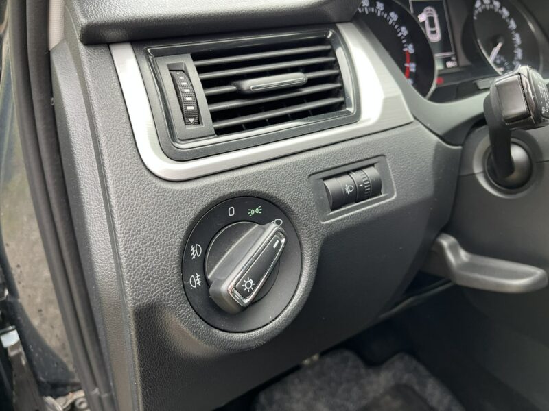 Škoda RAPID 1.4 1wł Oryginal Lakier CLimatronic KS Serw Stan BDB Bezwypadk Opłacon
