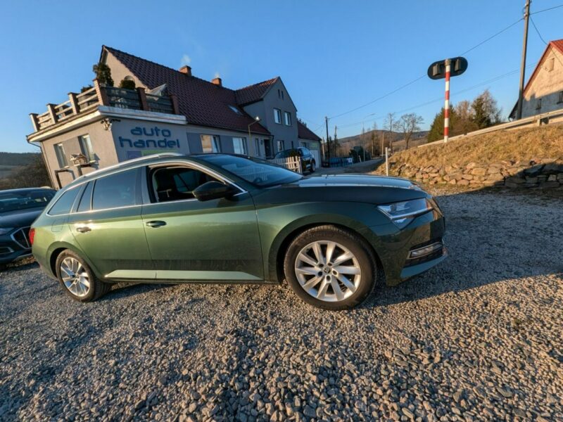 Škoda Superb Roczna Gwarancja, Kamera cofania III (2015-2023)