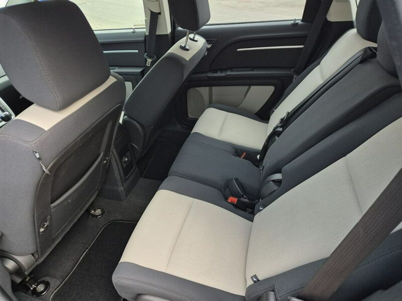 Dodge Journey 2,0 diesel , manulna skrzynia, kamera cofania, tempomat