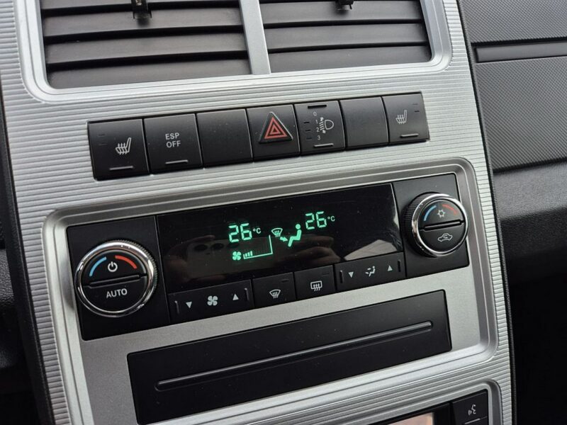 Dodge Journey 2,0 diesel , manulna skrzynia, kamera cofania, tempomat