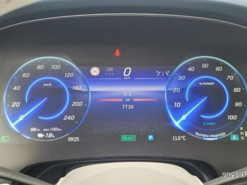 Mercedes EQS