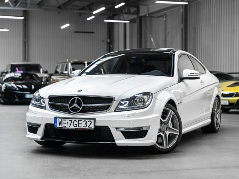 Mercedes C 63 AMG Bezwypadkowy. Przebieg 7600 km! Po konwersji. Po serwisie na 15 tys zł W204 (2007-2014)