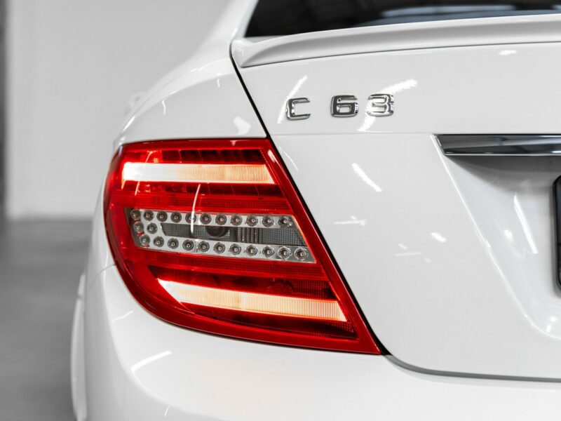 Mercedes C 63 AMG Bezwypadkowy. Przebieg 7600 km! Po konwersji. Po serwisie na 15 tys zł W204 (2007-2014)