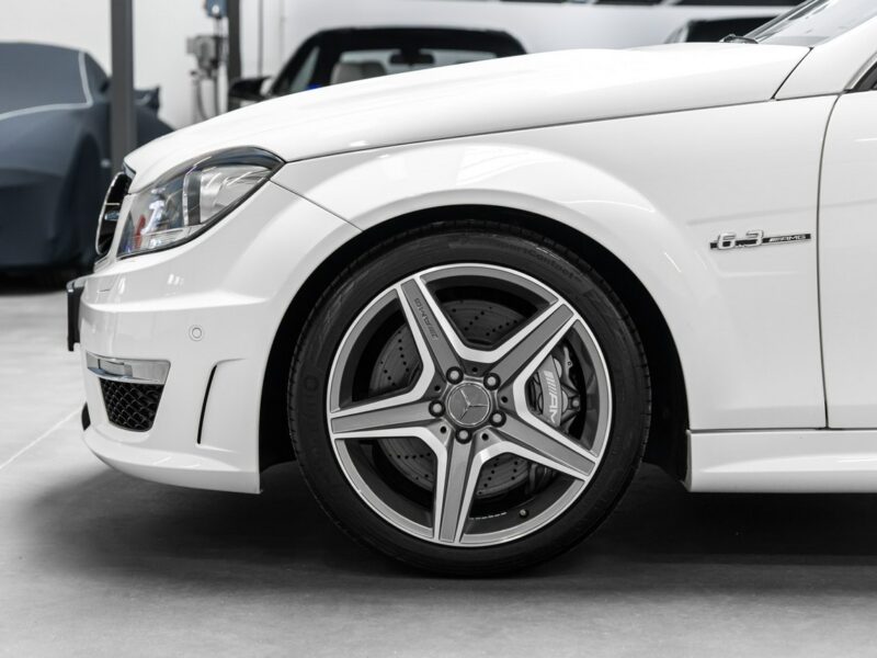 Mercedes C 63 AMG Bezwypadkowy. Przebieg 7600 km! Po konwersji. Po serwisie na 15 tys zł W204 (2007-2014)