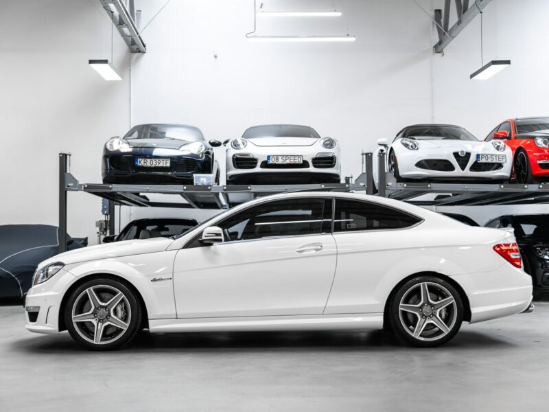 Mercedes C 63 AMG Bezwypadkowy. Przebieg 7600 km! Po konwersji. Po serwisie na 15 tys zł W204 (2007-2014)