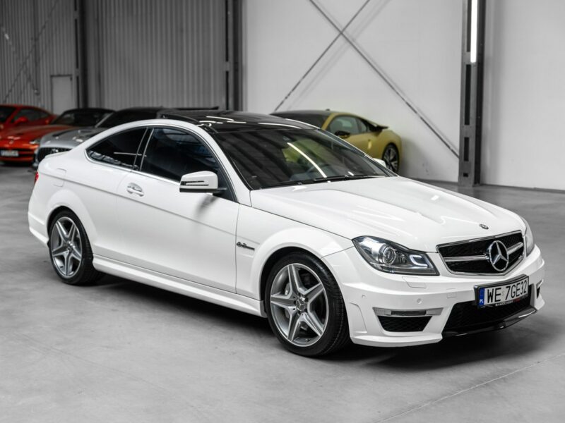 Mercedes C 63 AMG Bezwypadkowy. Przebieg 7600 km! Po konwersji. Po serwisie na 15 tys zł W204 (2007-2014)