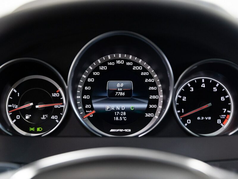 Mercedes C 63 AMG Bezwypadkowy. Przebieg 7600 km! Po konwersji. Po serwisie na 15 tys zł W204 (2007-2014)