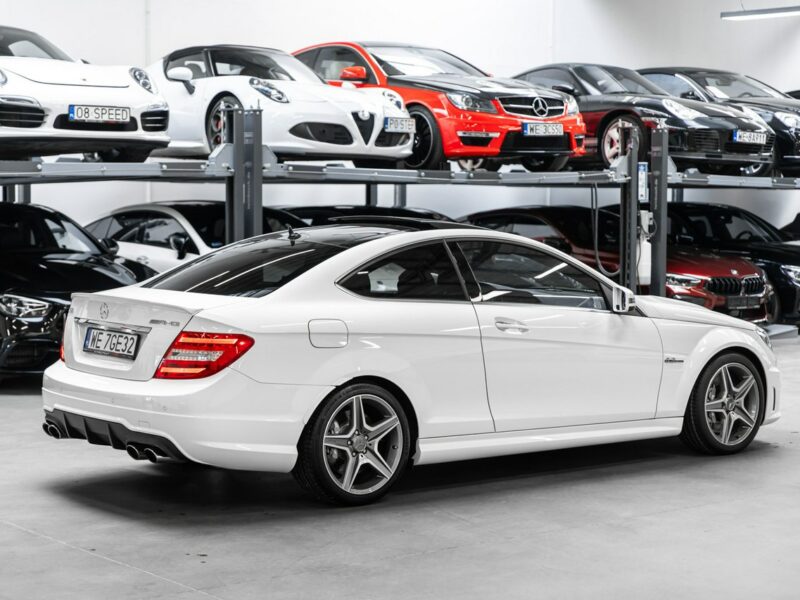 Mercedes C 63 AMG Bezwypadkowy. Przebieg 7600 km! Po konwersji. Po serwisie na 15 tys zł W204 (2007-2014)
