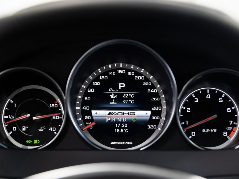 Mercedes C 63 AMG Bezwypadkowy. Przebieg 7600 km! Po konwersji. Po serwisie na 15 tys zł W204 (2007-2014)