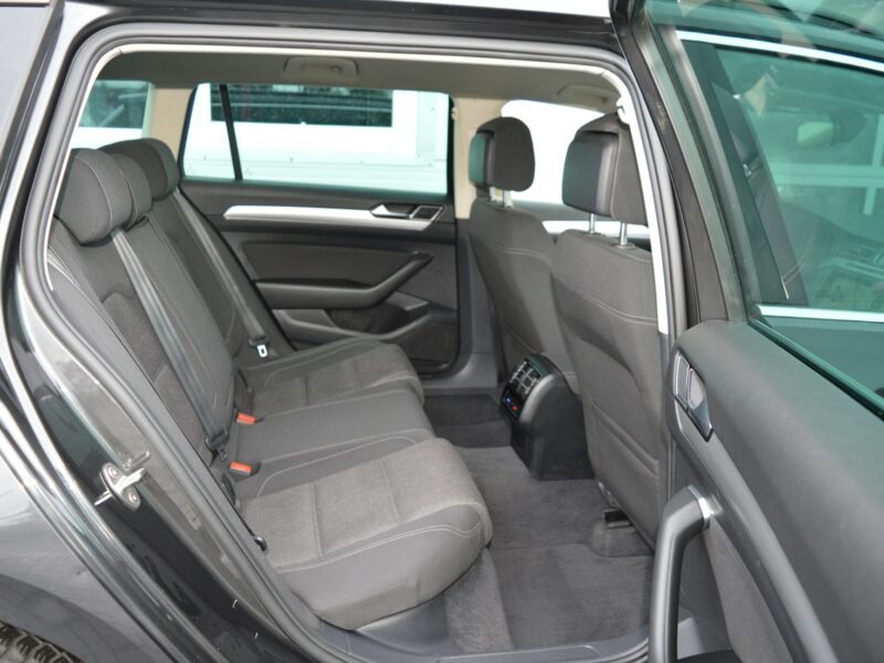 Volkswagen Passat 1.6 TDI Automat 7B Serwis Full LED Navi Kamera EURO-6b B8 (2014-2023)