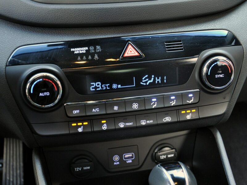 Hyundai Tucson 1,7CRDi 141KM Premium/Navi/Kamera/Led/LaneAssist/Blis/Alu/PDC/Serwis III (2015-2020)