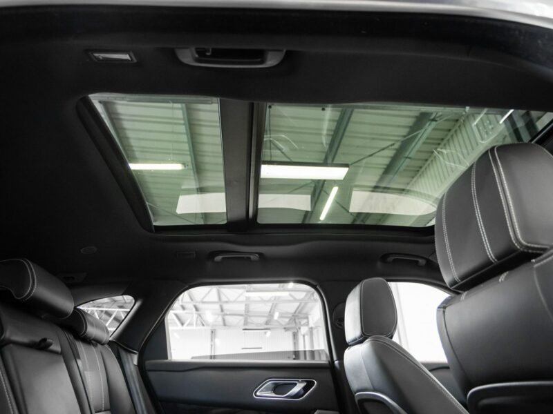 Land Rover Range Rover VELAR 3.0P 400KM R-Dynamic SE. Driver Assist. Cold Climate. Panorama. FV23%.