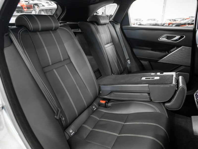 Land Rover Range Rover VELAR 3.0P 400KM R-Dynamic SE. Driver Assist. Cold Climate. Panorama. FV23%.