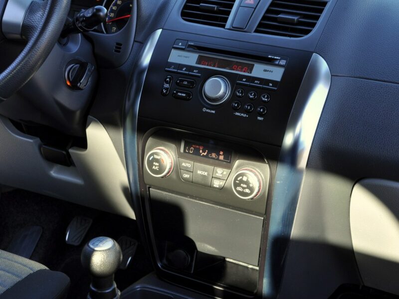 Suzuki SX4 1.6i(120KM)*Lift*Klimatronik*Reling*Grzane Fotele*IWł*Alu16"ASO Suzuki I (2006-2013)