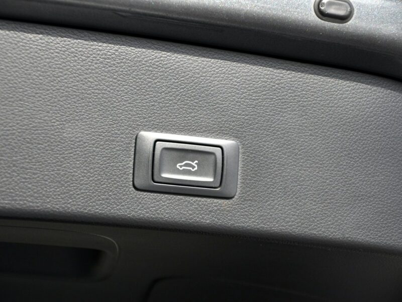 Audi A6 3.0TDI(320KM)*2xS-Line*Lift*Full Led*Navi*Kamera*El.Fotele*F1*Alu20" C7 (2011-)