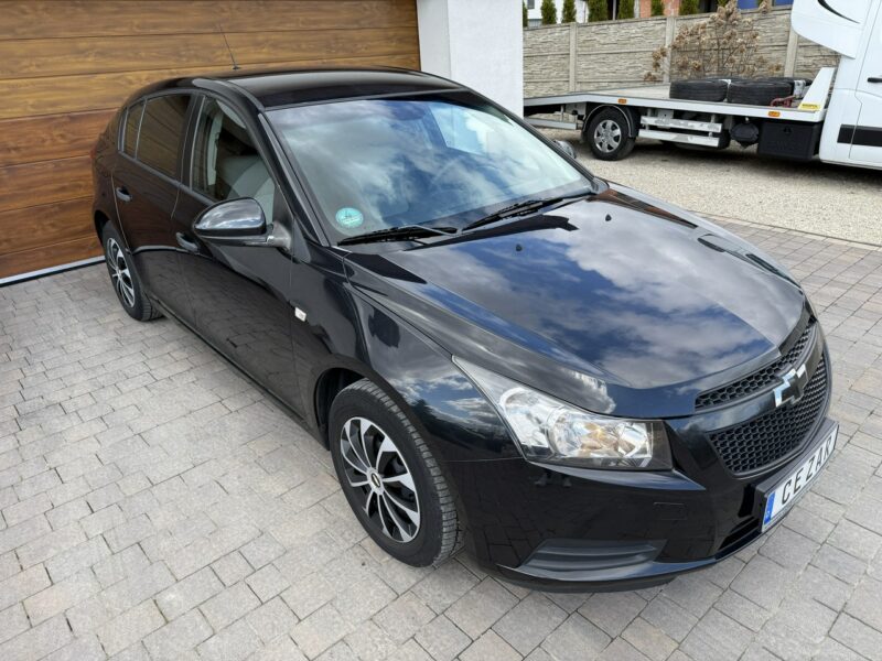 Chevrolet Cruze 1.6 benzyna bezwypadkowy z Niemiec opłacony