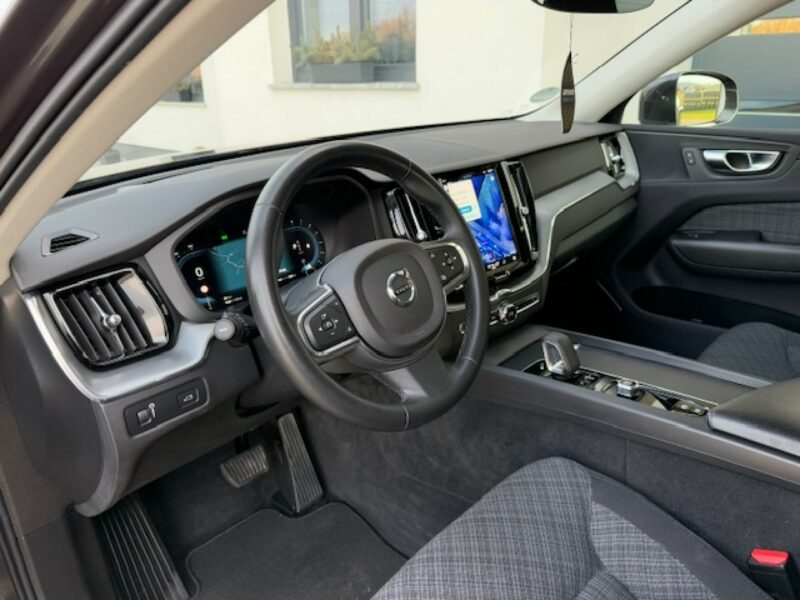 Volvo XC 60 BENZYNA, B4 197PS, AUTOMAT, ORYGINAŁ, NOWY MODEL, GWARANCJA II (2017-)