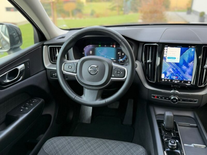 Volvo XC 60 BENZYNA, B4 197PS, AUTOMAT, ORYGINAŁ, NOWY MODEL, GWARANCJA II (2017-)