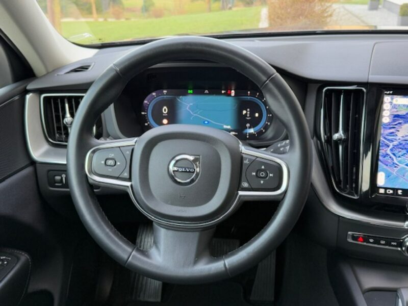 Volvo XC 60 BENZYNA, B4 197PS, AUTOMAT, ORYGINAŁ, NOWY MODEL, GWARANCJA II (2017-)