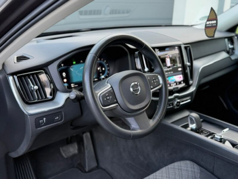 Volvo XC 60 BENZYNA, B4 197PS, AUTOMAT, ORYGINAŁ, NOWY MODEL, GWARANCJA II (2017-)
